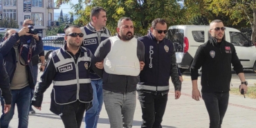 Alkollü Mekanda Husumet Cinayeti: 1 El Ateş