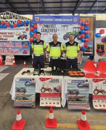 Jandarmadan Fuar Alanında Trafik Uyarıları