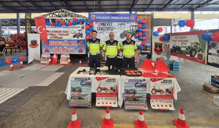 Jandarmadan Fuar Alanında Trafik Uyarıları