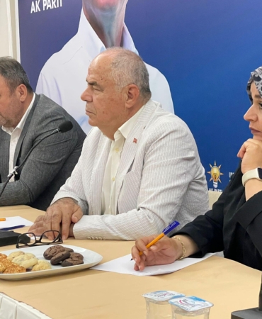 AK Parti Manavgat’ta Yatırımlar ve Projeler Konuşuldu