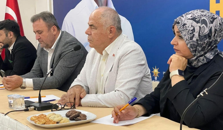 AK Parti Manavgat’ta Yatırımlar ve Projeler Konuşuldu