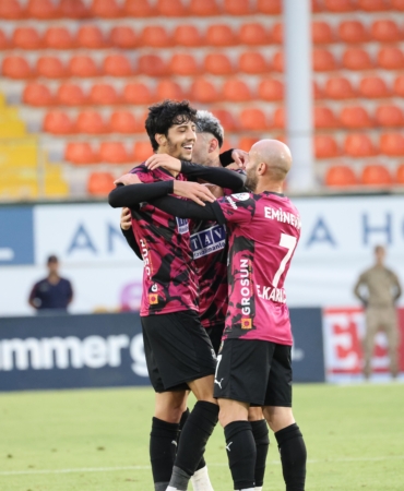 Alanyaspor, Sivasspor’u 2-0 ile geçti!