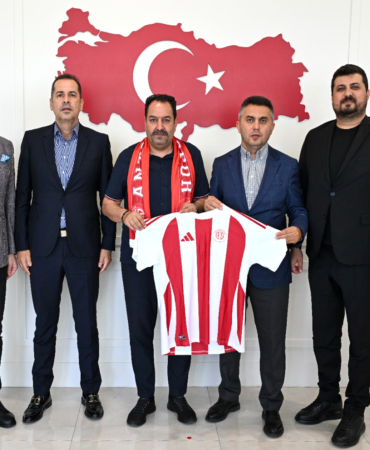 Antalyaspor’dan Emniyet Müdürü İlker Arslan’a davet