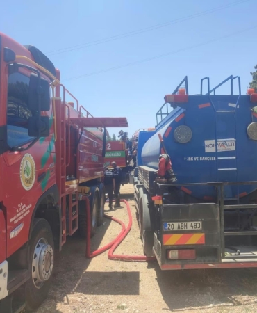 Konyaaltı Belediyesi Yangınla Mücadelede Yanında!