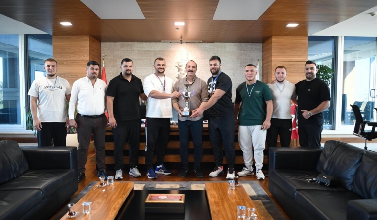 Başkan Kotan, Pehlivanları Ağırladı ve Tebrik Etti