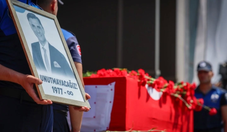 Ferdi Zeyrek’e Veda: Yüreğimizde Sonsuza Dek