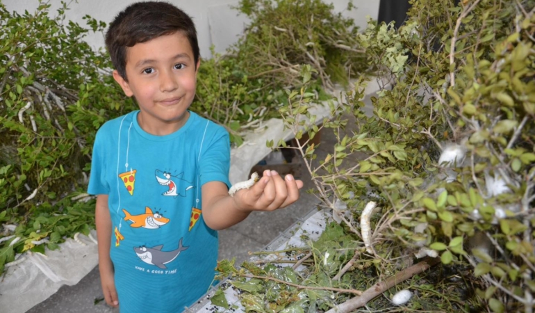 Çocuklar İpek Evi’nde Eğlenerek Öğrendi!