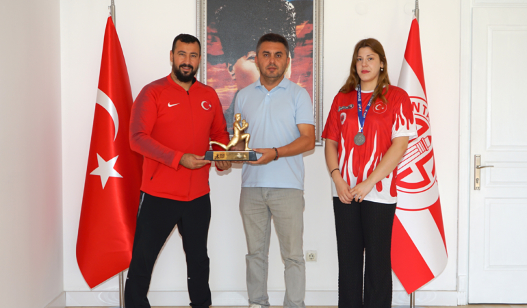 Zeliha Nur Kamaç’tan Başkan Ergün’e Ziyaret