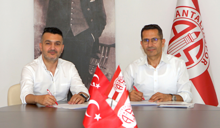 Antalyaspor ve Seviye Okulları 5. Yılını Kutladı!