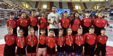 Kepez Belediyespor, U10 Güreş Şampiyonu!