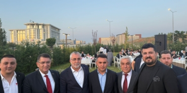 Antalya’da Düğün Coşkusu: Genç Çifte Mutluluk!