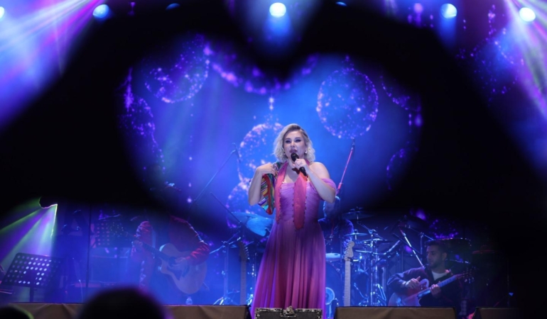 Funda Arar’la Yörük Türkmen Festivali’nde Coşku!