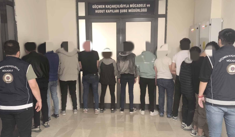 Afyonkarahisar’da Göçmen Kaçakçılığına Darbe!