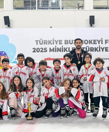 Minik Hokeyciler, Antalya’ya İkincilik Getirdi!