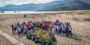 Çayağzı Sahili’nde 45 Ton Atık Temizlendi!