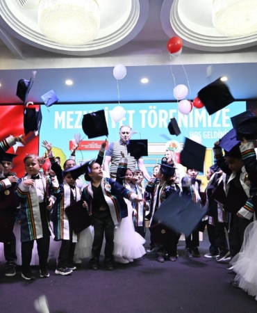 Antalya OSB’de Minik Mezunların Coşkusu!