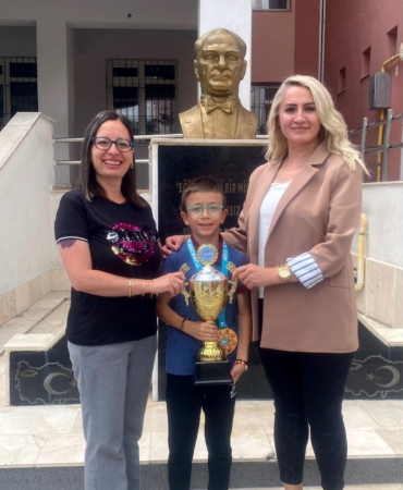 Minik Şampiyona Okulundan Ödül Yağmuru!