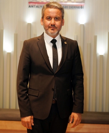 Antalya’da Tabela Kirliliği: Şehir Krizle Karşı Karşıya!