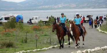 Salda Gölü’nde Atlı Jandarma Göreve Başladı!