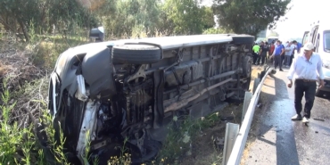 Manavgat’ta Tur Minibüsü Devrildi: 5 Yaralı