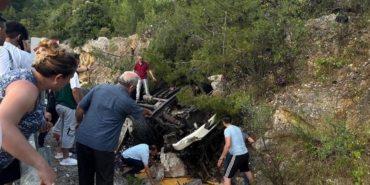 Yumurta Yüklü Kamyon Devrildi: Sürücü Hayatını Kaybetti