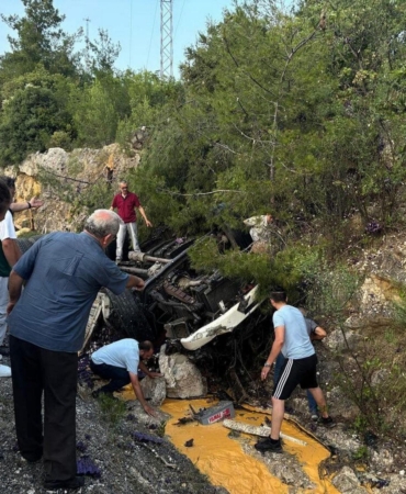 Yumurta Yüklü Kamyon Devrildi: Sürücü Hayatını Kaybetti