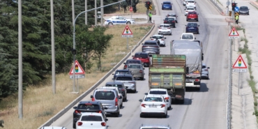 Burdur’da Bayram Dönüşünde 30 Bin Araç Yoğunluğu!