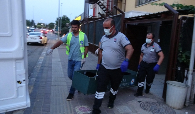 Kimsesizler merkezinde tuvalette ölüm şoku!
