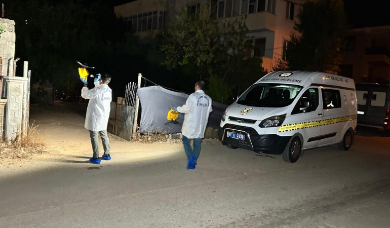 Antalya’da Bahçede Silahlı Saldırı: 1 Ölü