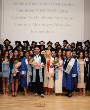 Akdeniz’in Beyaz Melekleri Coşkuyla Mezun Oldu!