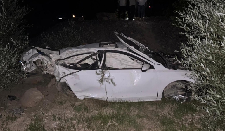 Şarampole düşen otomobilde sürücü yaralandı!