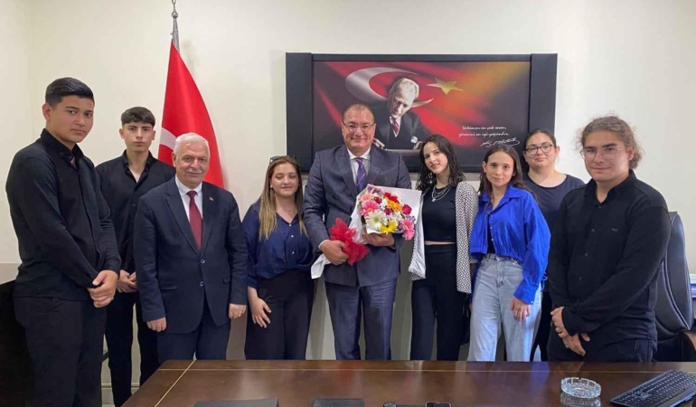 Stajyerlere Tapu Müdürlüğü’nden Ödül Belgesi