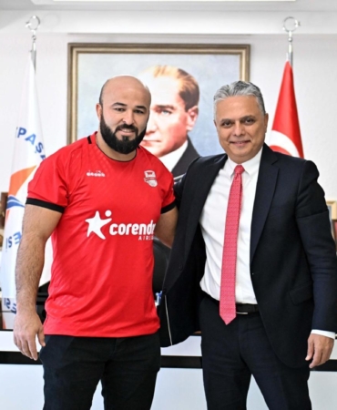 Muratpaşa, Şampiyonlukta Zirveye Koşuyor!