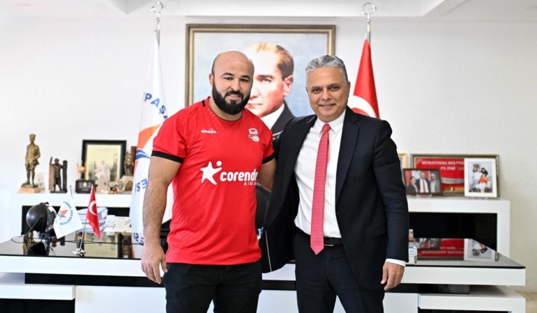 Muratpaşa, Şampiyonlukta Zirveye Koşuyor!