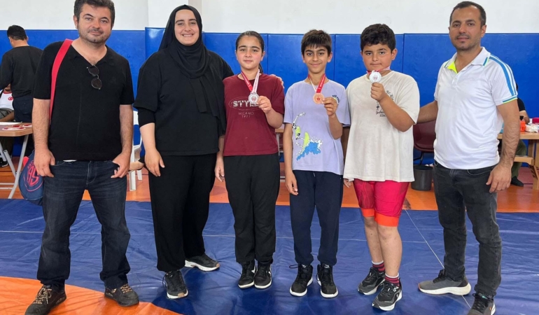 Serik Güreşçileri 7 Madalya ile Gururlandırdı!