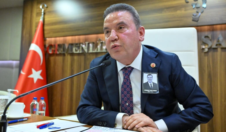 Ferdi Zeyrek, Antalya’da Unutulmadı!