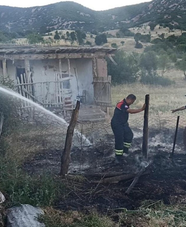 Bağ Evi Yangını: Kullanılamaz Hale Geldi