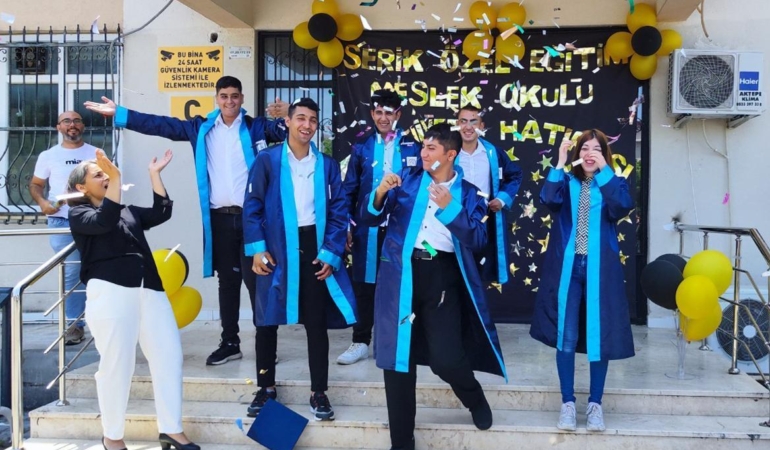 Özel Öğrenciler Mezuniyet Coşkusunu Yaşadı