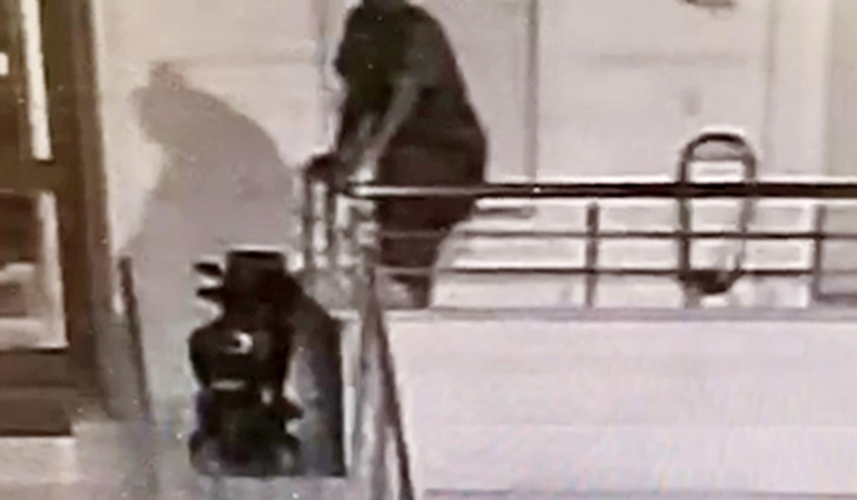 Hırsızlık Girişimi: Düşen Şüpheli Motosikletle Kaçtı!