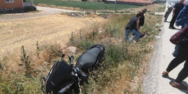 Motosiklet Şarampole Devrildi, Sürücü Yaralandı!
