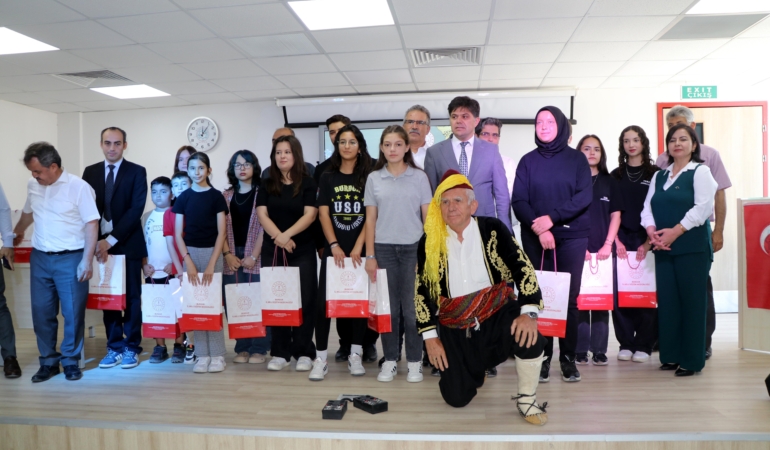 Dilimizin Zenginlikleri Ödül Töreni Burdur’da!