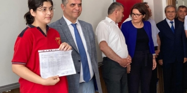 Bucak’ta 12 Bin Öğrenci Karnelerini Aldı!