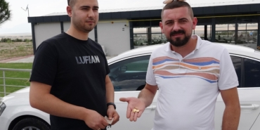 Unutulan Altınları İade Eden Oto Galerici!