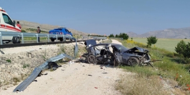 Korkuteli’nde otomobil kazası: 3 yaralı!