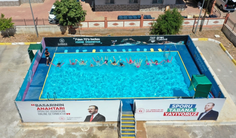 Kırsal Çocuklar İçin Portatif Yüzme Havuzları Açıldı!