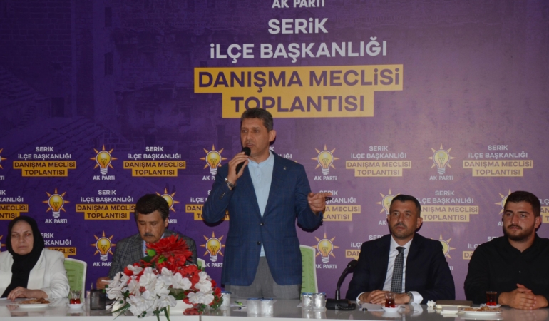 AK Parti Serik’te Yerel Seçim Stratejilerini Belirledi