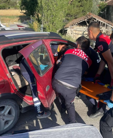 Burdur’da Kaza: 4 Yaralı, Olay Anı Kayıtlara Geçti!