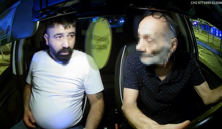Taksiyi gasbedip kaza yapan yolcu yakalandı!