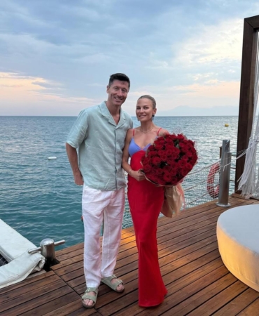 Lewandowski Ailesiyle Antalya’da Keyif Yapıyor!