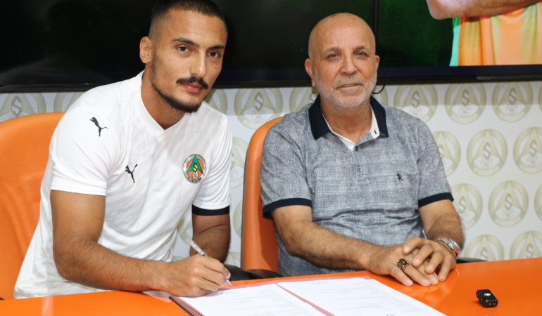 Alanyaspor İbrahim Kaya’yı 4 Yıllığına Kaptı!